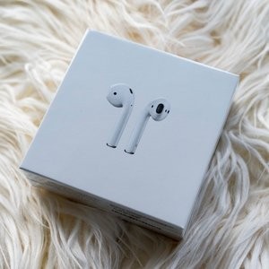 Apple AirPods 第二代 无线充电盒版本