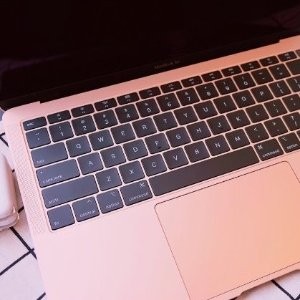 Apple MacBook Air 苹果芯款 (M1, 8GB, 256GB)