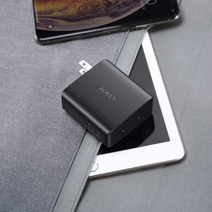 AUKEY 36W USB-C PD 双口 快充充电器
