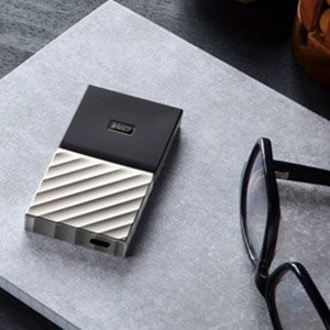 WD My Passport SSD 1TB USB 3.1 Gen2 移动固态硬盘