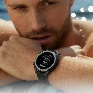 HUAWEI WATCH GT 黑色户外运动手表 带心率监测