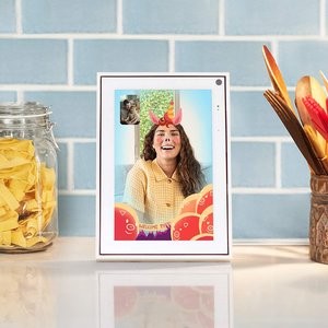 Facebook Portal Mini 智能电子相框, 内置Alexa