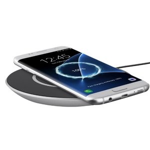 Belkin Boost Up Qi 15W 无线充电器 带充电头