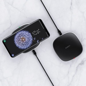 AUKEY 10W Qi 无线充电器