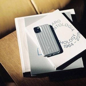 RIMOWA iPhone专属手机壳, 绝美贝壳色款 $90收