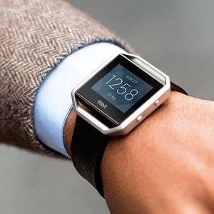 Fitbit Blaze 心率监测智能运动手表