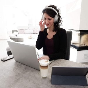 史低价：Bose Noise Cancelling 700 主动降噪耳机 双色可选